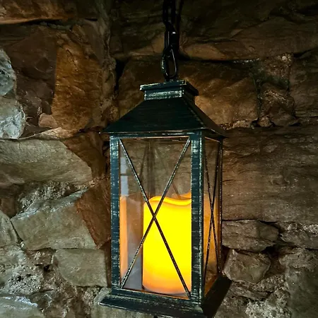 Daire Unique Romantic Cave With Air Conditioner