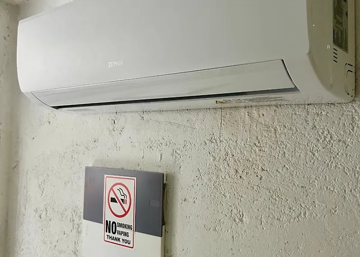 Unique Romantic Cave With Air Conditioner アパート トルノ